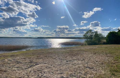 8 Personen Ferienhaus ,,Seegelblick" am Goitzschesee, erste Reihe am Strand mit Sauna, Whirlpool, Kamin, Wallbox & SUP - Foto 48