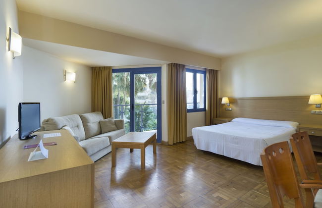 MS Apartamentos Puerto Marina - Photo 11