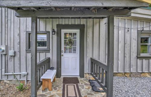 Damascus Cottage with Fire Pit - 1 Mi to Trails - Foto 17