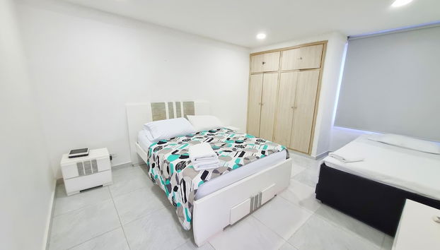 APARTAMENTO CON PISCINA BY PARCEROSGROUP - Foto 3, Habitación