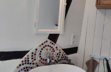 Gemütliche Gästezimmer in einem neu sanierten Fachwerkhaus - Foto 53