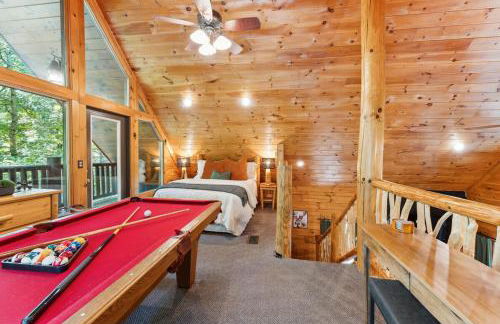 Little Pine Lodge a Smokies Hideaway - 1 mi to GSMNP - King Suite & Loft, Fireplace, Hot Tub & BEARS! - Foto 21