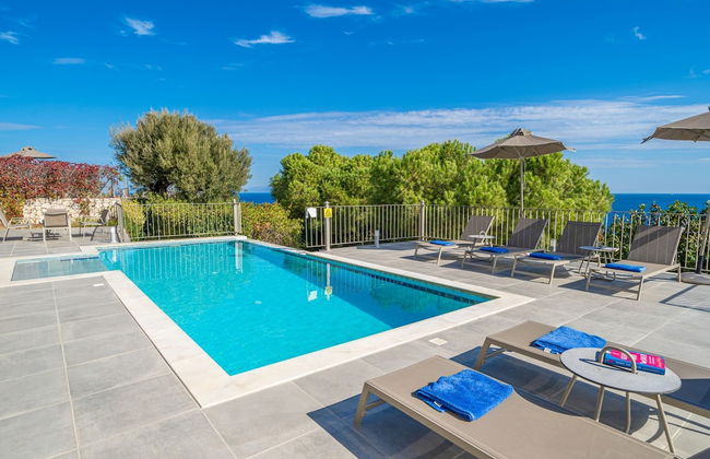 Villa Niki With Swimming Pool - Photo 26