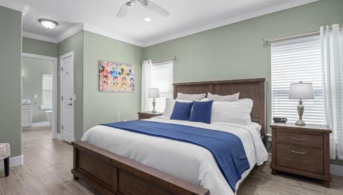 Brand NEW Modern Luxury wPrivate Pool Hot Tub BBQ Home Cinema 2 Miles to Disney - Foto 5