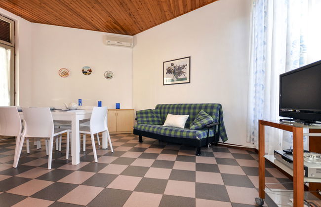 4 bedroom House in Lignano Sabbiadoro with garden and terrace - Photo 3