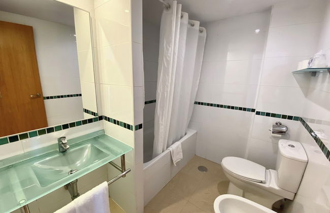 MS Apartamentos Puerto Marina - Photo 15