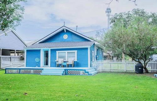 Soothing Blues in Peaceful 2BR 1BA Cottage - Foto 21