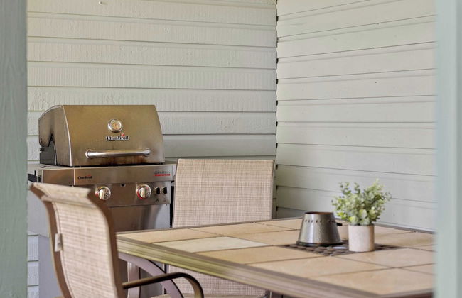 Marina Village by Avantstay Walk to Lake + Marina Balcony + Patio - Photo 28