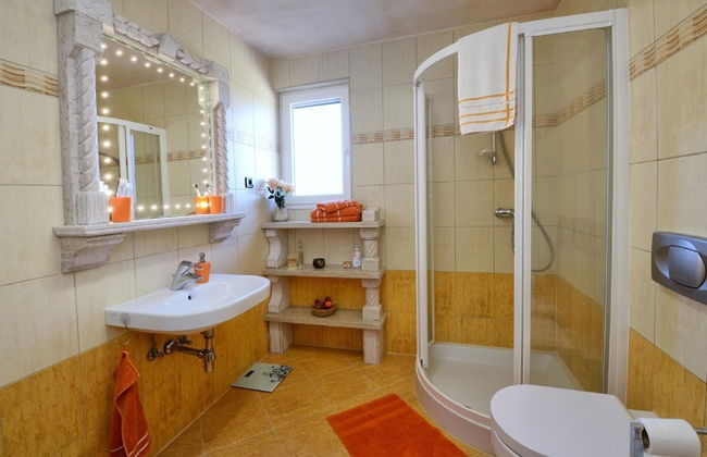 Cozy Holiday Home in Rogovici With Swimming Pool - Foto 14