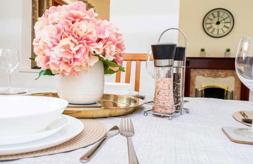 Spacious 4 Bedroom Home in Central Milton Keynes - Foto 4