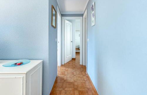 Spacious apartment with Pool, 3 min from the BEACH - Photo 14