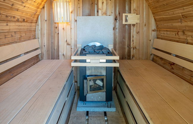 Forest Cabin With Pets - Photo 21