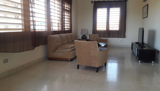 Presidents First, Knocking on Cuba - Foto 2, Entrada interior