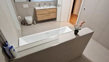 Modernes Neubauhaus ca 200 qm Nähe vom Flughafen - Foto 5