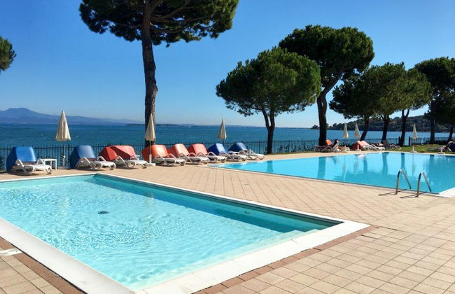 Front Lake Resort Le Corti del Lago - Foto 3