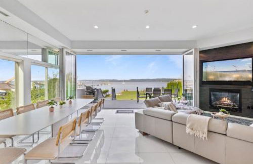 Piermont Waterfront Villa! - Photo 54