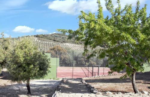 Comfortable House in Estepa with Shared Pool - Photo 25