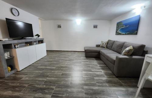 Don Vito's Home, DsG2 Short Lets, 250 mt Metrò - Foto 13