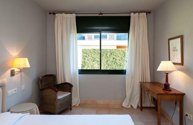 Torremirona Aparthotel Vila Birdie - Photo 5