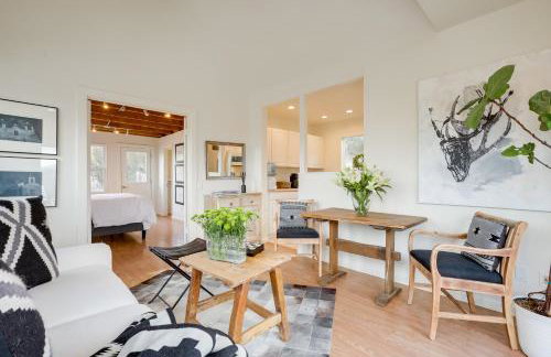 Dog-Friendly Home with Fenced Yard in Los Cerrillos - Foto 6