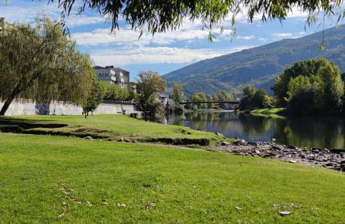 A CASONA DO BARCO Casa grande con jardín y garaje privado - Foto 20