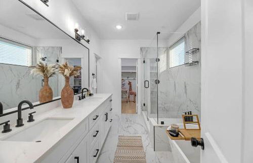 Downtown Oasis Rooftop with Skyline View - Foto 29