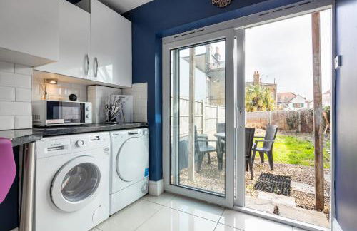 Welcome to Northview House Stylish 4 Bedroom Home in Southend by Jesswood Properties Contractors Corporates Relocation Stays Long Stays Welcome - Foto 8