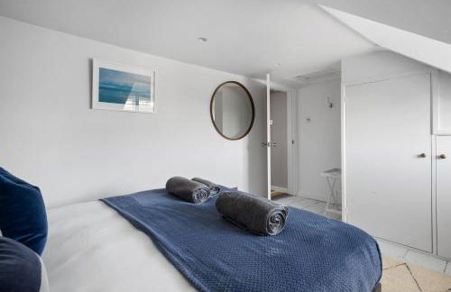 Enchanting 3BR House in Lymington with Garden - Foto 10