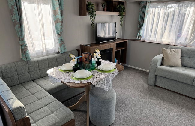 Haggerston Castle - Caravan - Sleeps 6 - Parking - Foto 18