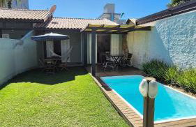 Casa Sol - Com Piscina - Praia de Mariscal - SC - Foto 8