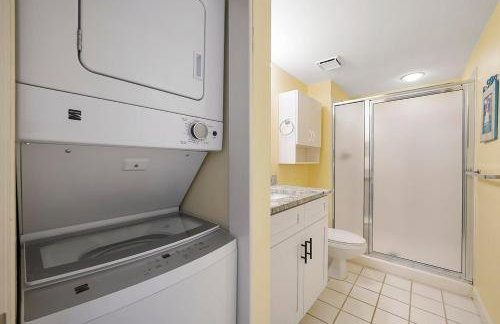 Pelican Beach 1216 - Ocean Front Condo with Shared Pool & Beach Access - Foto 14