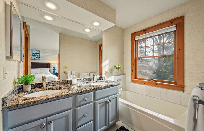 Mountain Escape With Game Room Balcony Stunning Views in the Poconos Christina - Foto 24