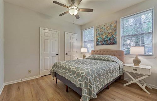 Woodlands Grand 3BR Cozy House - Photo 14