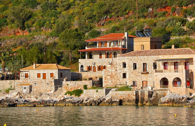 Sofia Limeni - Photo 1