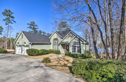 Luxe Lake House with Pool and Dock on Deep Water Cove! - Foto 43