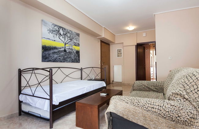 Vironas Delight 1Bd Apt w Lovely Balcony - Foto 11