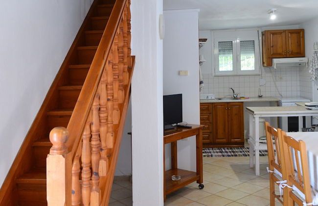 Orestis Suites - Photo 36