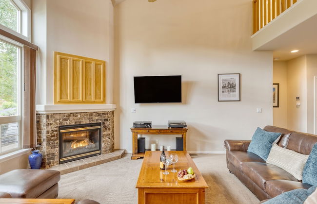 Forest Ridge Loop by Avantstay Hot Tub Private Community Amenities - Photo 9