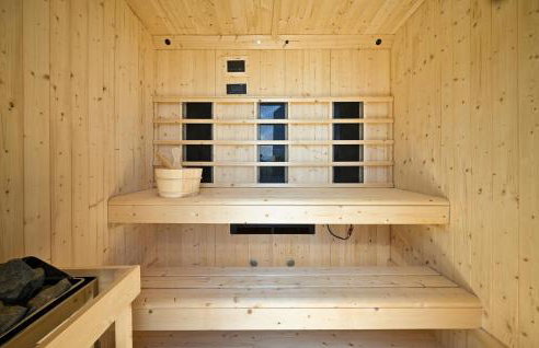 Stunning Home In Veliko Trgovisce - Foto 24