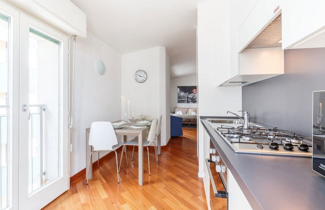 SuiteLowCost Corso Como - Photo 56