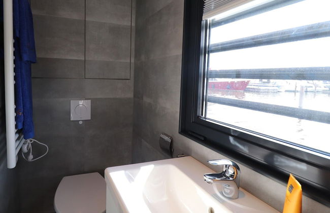 Houseboat in Lemmer With Harbor Views - Foto 14