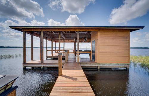 Groveland Home with Pool Luxurious Lakefront Oasis! - Foto 42