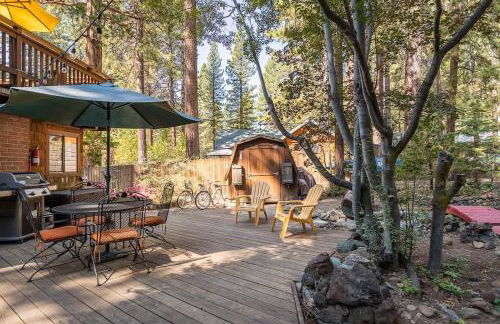 The Gingerbread Cottage - Photo 23