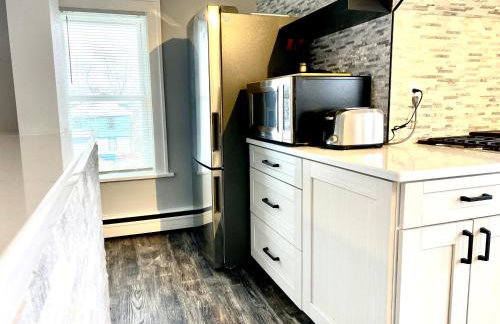 Rockford IL 2BD Upper Queen Bed, Patio & Fast WiFi - Foto 24