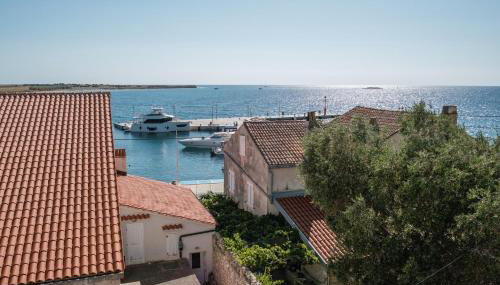 House Mateja Unije - Foto 1