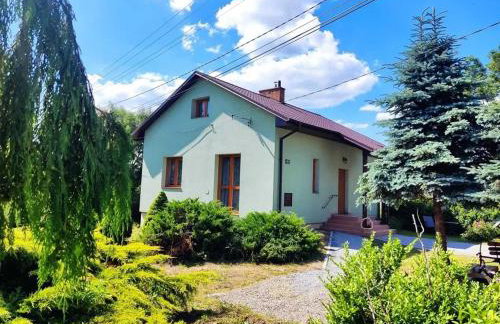 Zielony Domek z dużym tajemniczym ogrodem i rekreacyjną stodołą - Foto 1