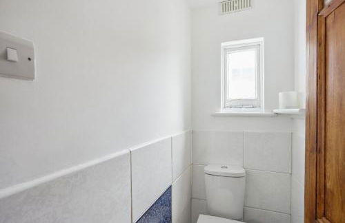 Spacious 2 Double Bed and 2 baths - Photo 16