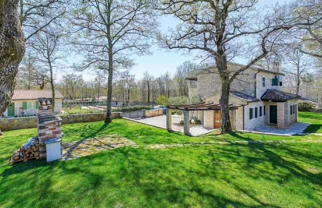 Beautiful Stone Villa in Tinjan With Swimming Pool - Foto 24