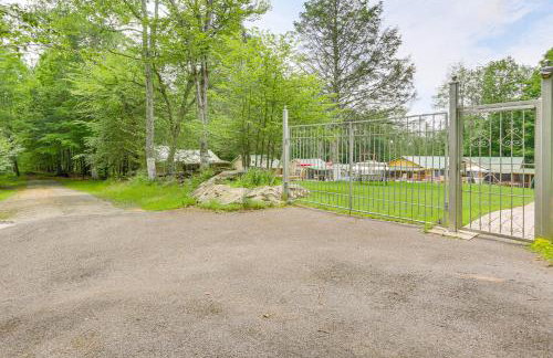 Community Perks Mongaup Valley Cabin with Grill! - Foto 34