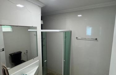 CASA COM PISCINA À BEIRA MAR. - Foto 20